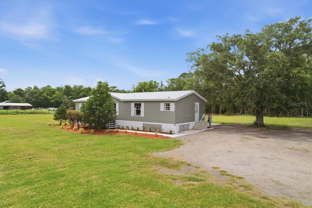 En Venta: $549,900 (3 camas, 2 baños, 1248 Pies cuadrados)