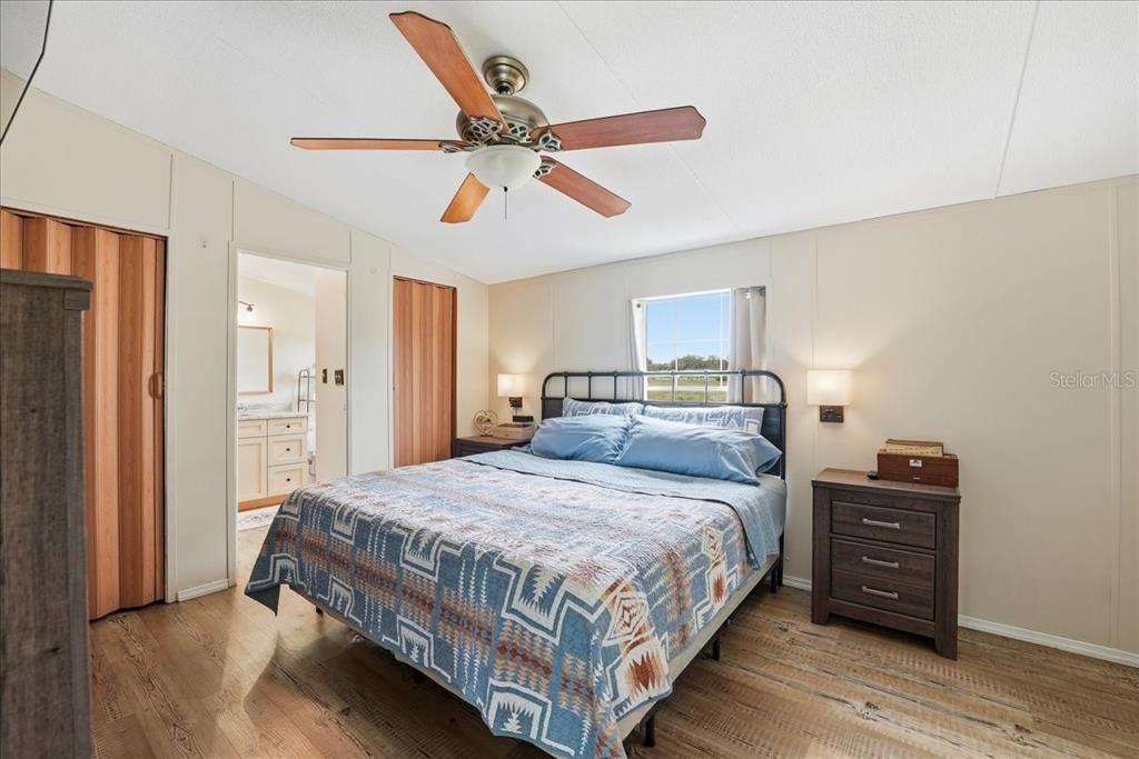 En Venta: $549,900 (3 camas, 2 baños, 1248 Pies cuadrados)