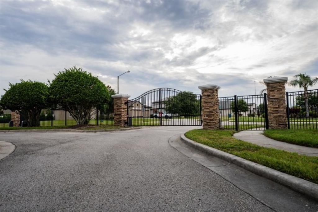 For Rent: $4,495 (5 beds, 5 baths, 3802 Square Feet)