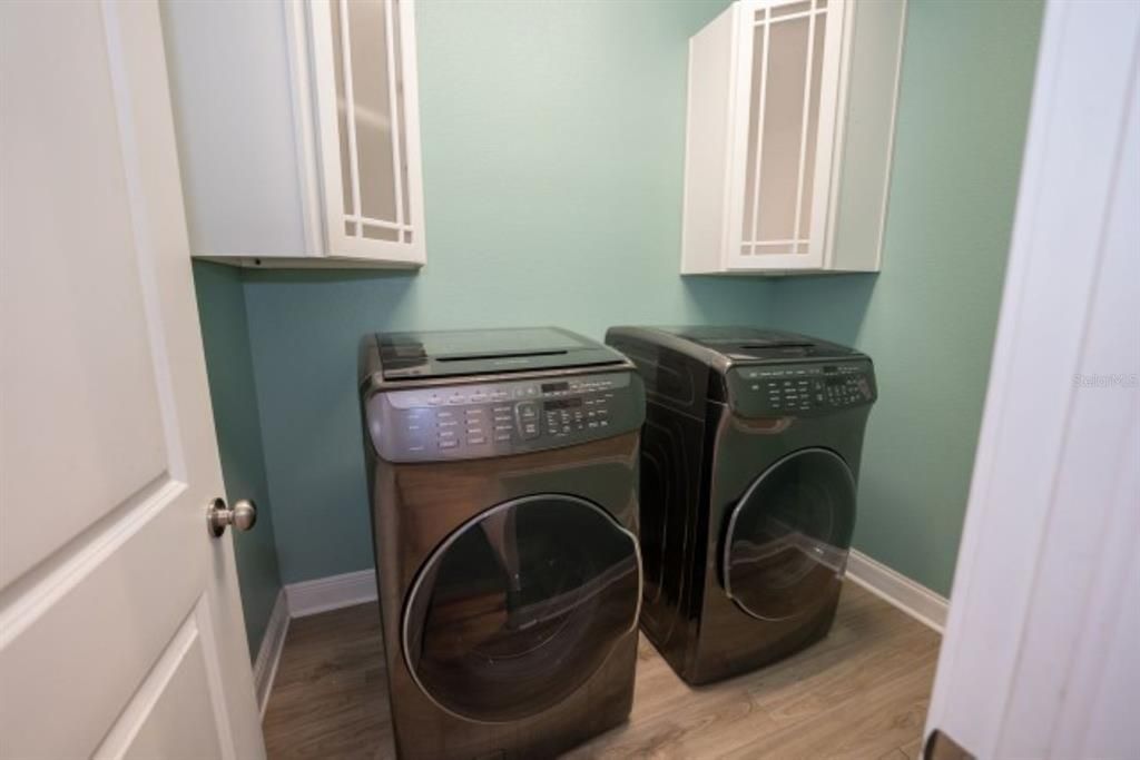 For Rent: $4,495 (5 beds, 5 baths, 3802 Square Feet)