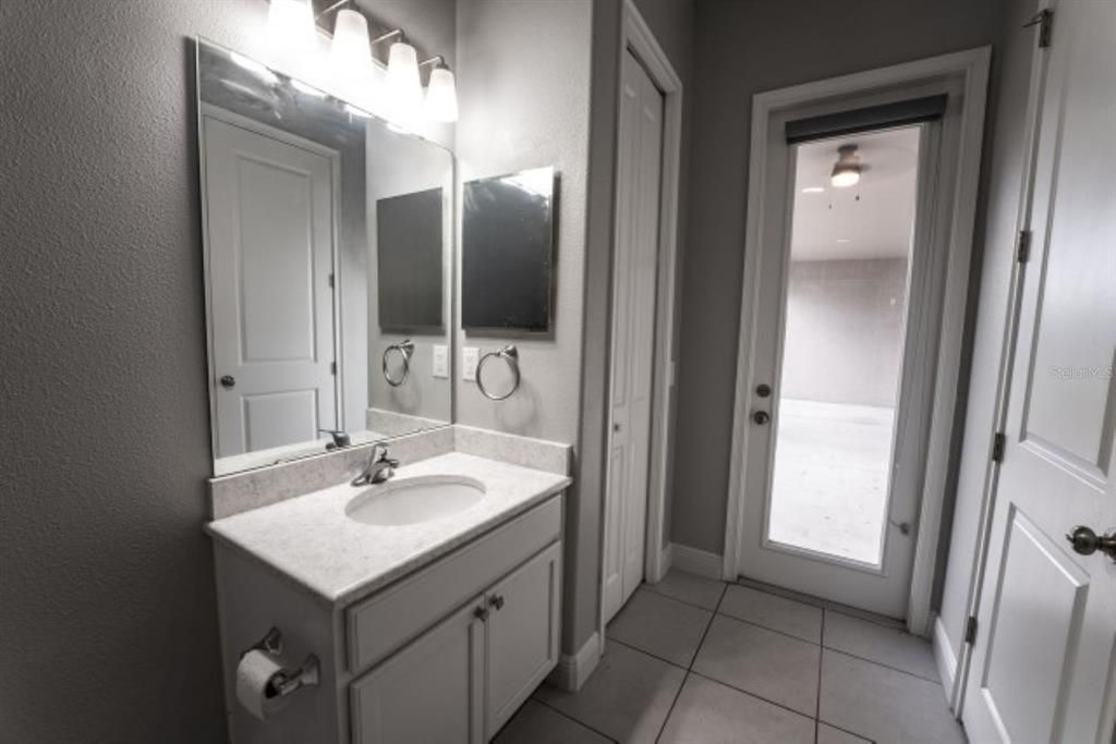 For Rent: $4,495 (5 beds, 5 baths, 3802 Square Feet)