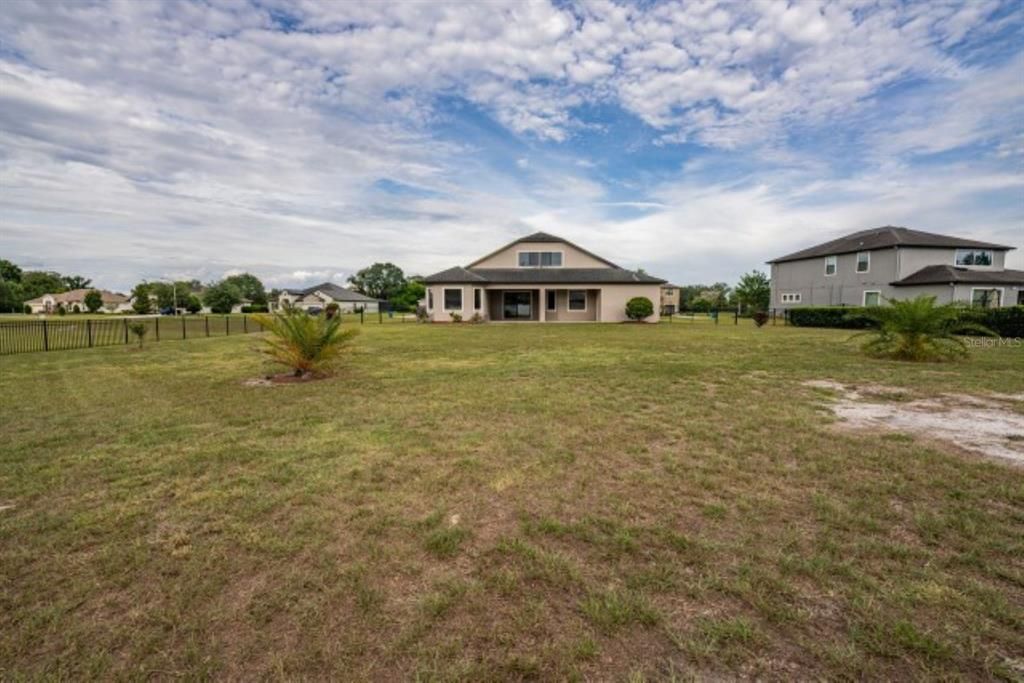 For Rent: $4,495 (5 beds, 5 baths, 3802 Square Feet)