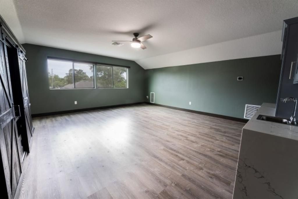 For Rent: $4,495 (5 beds, 5 baths, 3802 Square Feet)