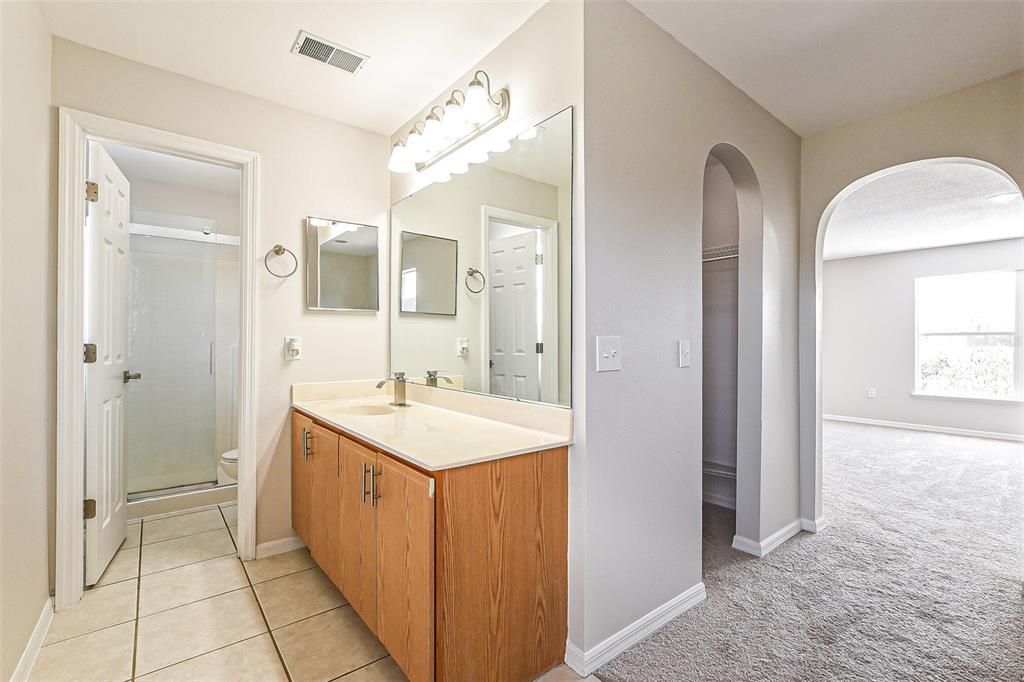 For Sale: $434,900 (4 beds, 2 baths, 2156 Square Feet)