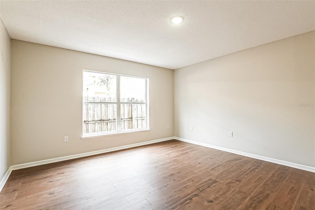 For Sale: $434,900 (4 beds, 2 baths, 2156 Square Feet)