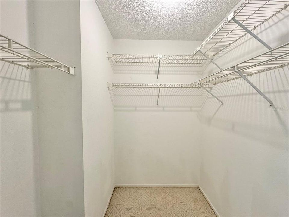 En Renta: $1,400 (2 camas, 2 baños, 930 Pies cuadrados)