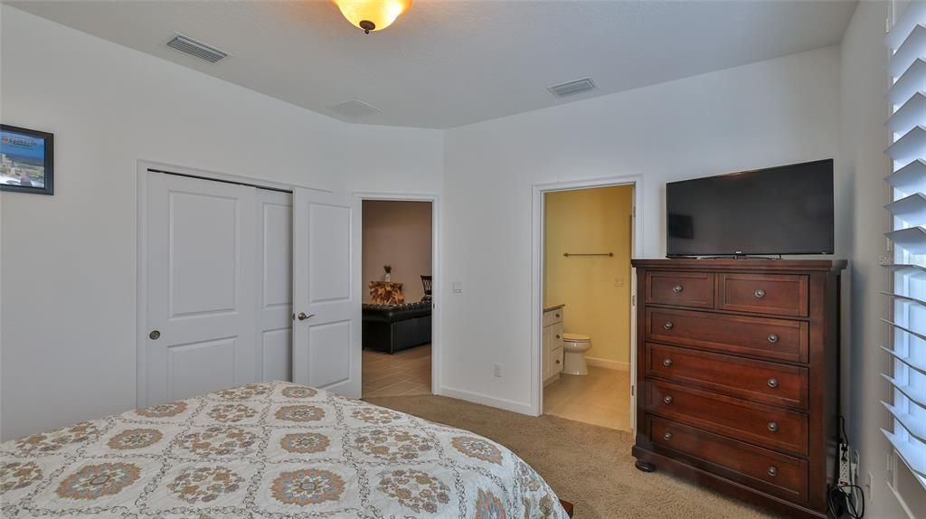 For Sale: $1,528,000 (5 beds, 4 baths, 3172 Square Feet)