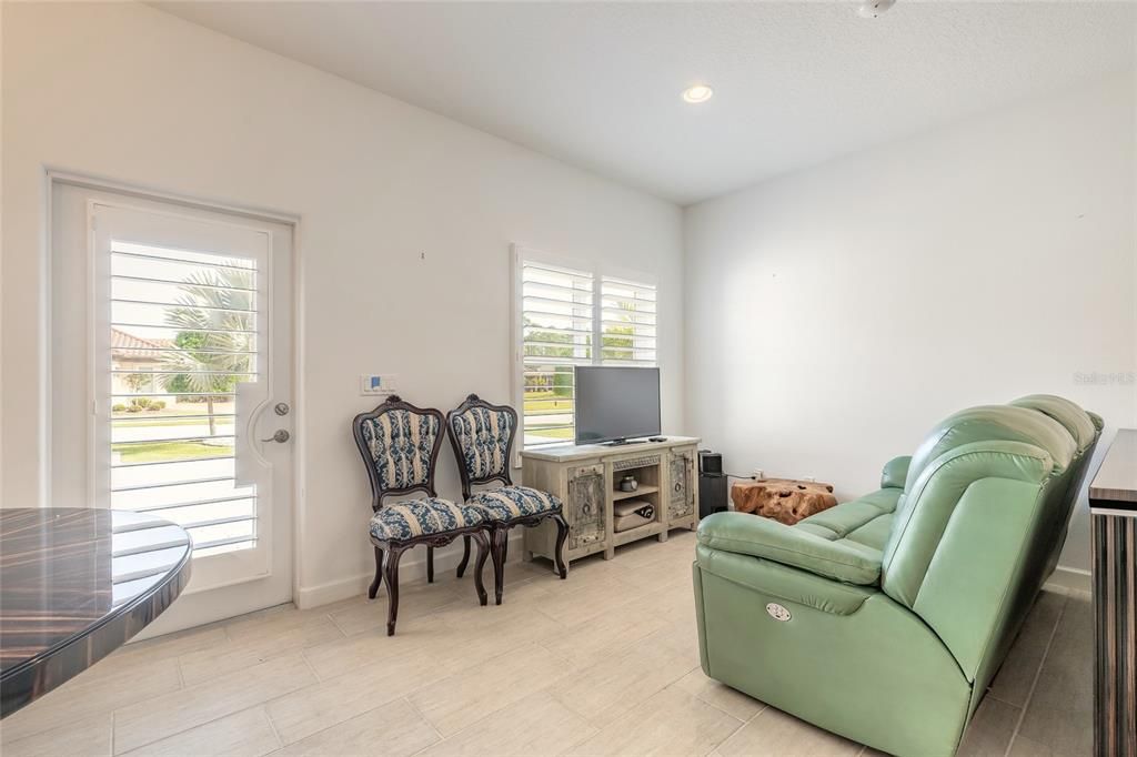 For Sale: $1,528,000 (5 beds, 4 baths, 3172 Square Feet)