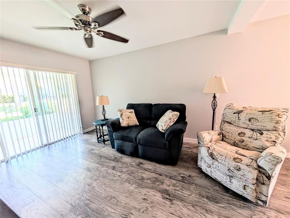 En Venta: $129,550 (2 camas, 1 baños, 744 Pies cuadrados)