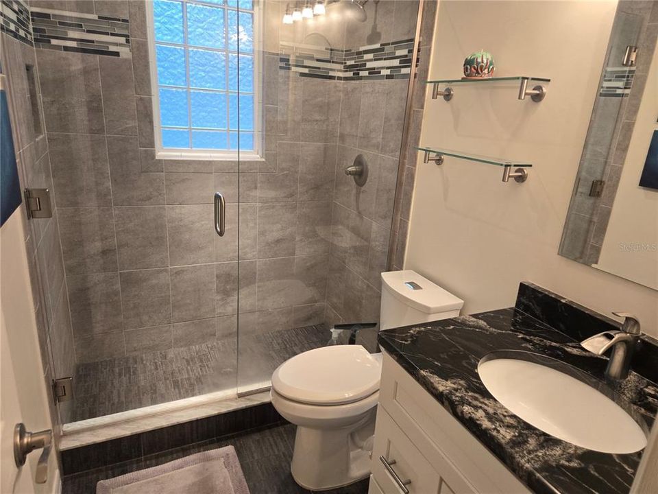 For Rent: $2,295 (3 beds, 2 baths, 1215 Square Feet)