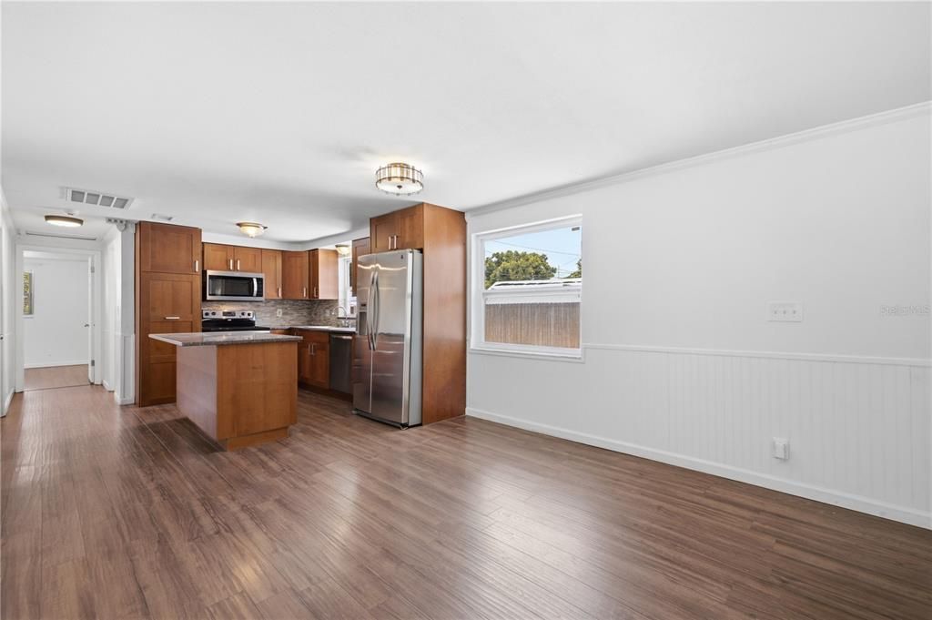 На продажу: $460,000 (3 спален, 2 ванн, 1358 Квадратных фут)
