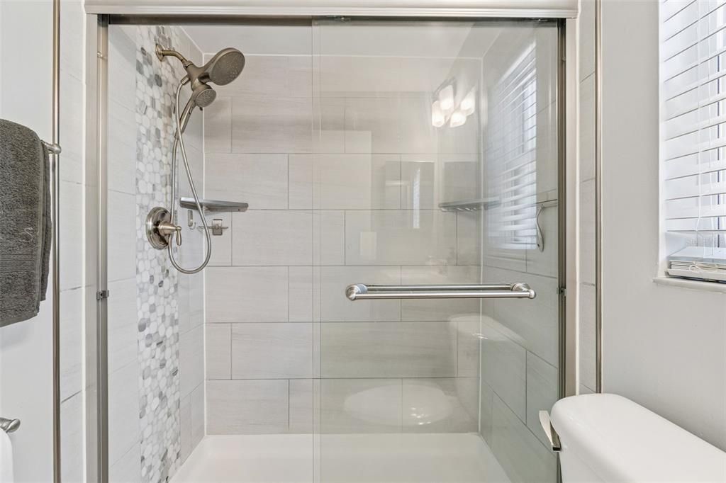 For Sale: $370,000 (3 beds, 2 baths, 1450 Square Feet)