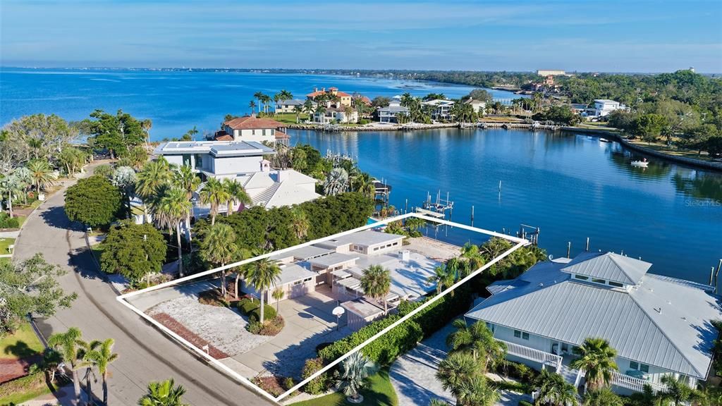 For Sale: $2,295,000 (0.34 acres)