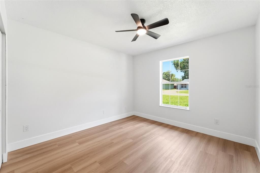 En Venta: $325,000 (3 camas, 2 baños, 1630 Pies cuadrados)