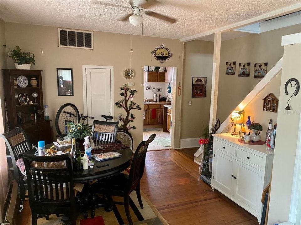 En Venta: $429,000 (8 camas, 0 baños, 2540 Pies cuadrados)