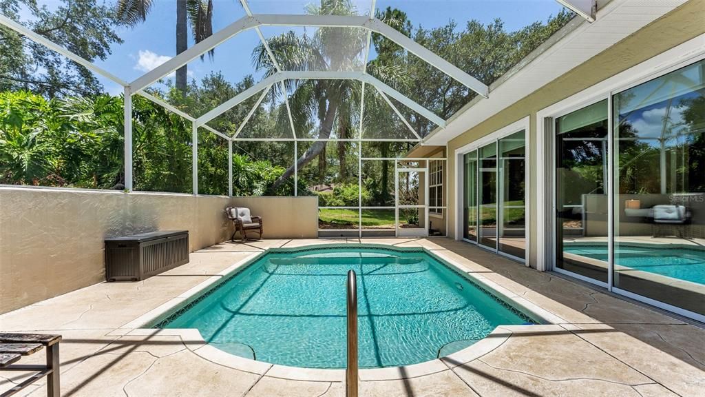 En Venta: $585,000 (4 camas, 3 baños, 2916 Pies cuadrados)