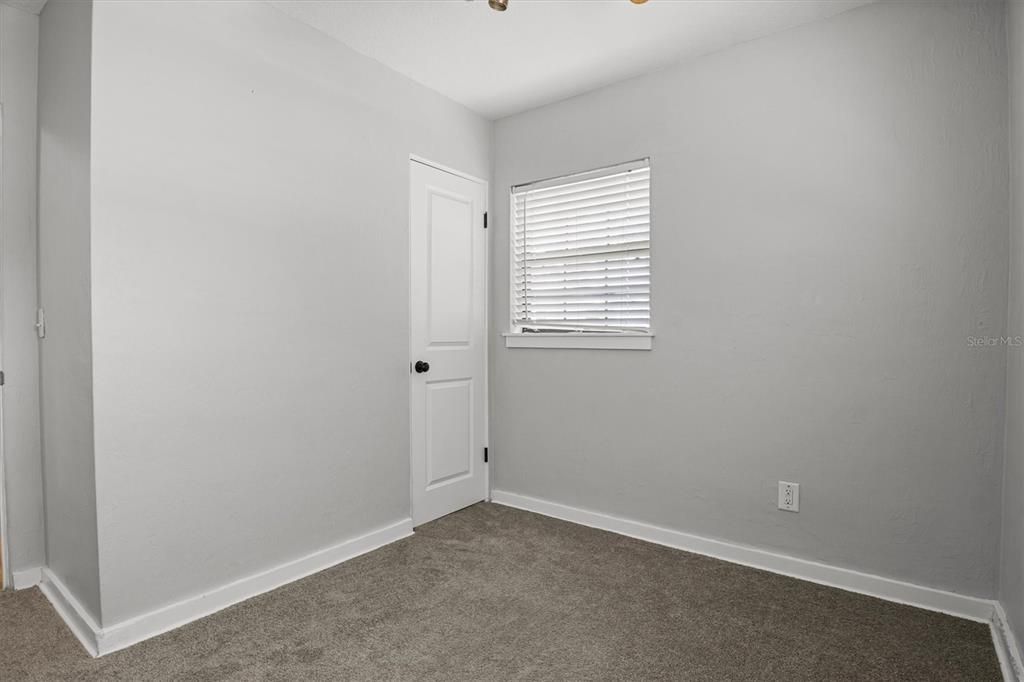 Activo con contrato: $245,000 (3 camas, 2 baños, 1193 Pies cuadrados)