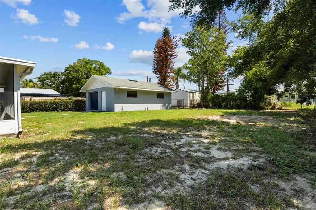 Activo con contrato: $245,000 (3 camas, 2 baños, 1193 Pies cuadrados)