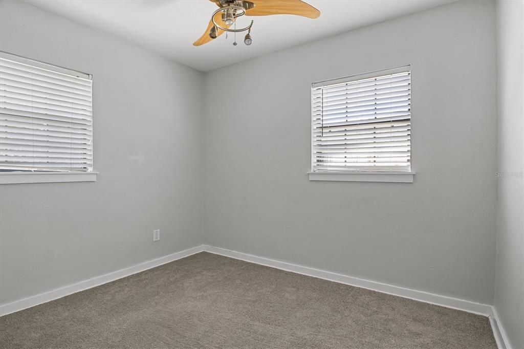 Activo con contrato: $245,000 (3 camas, 2 baños, 1193 Pies cuadrados)