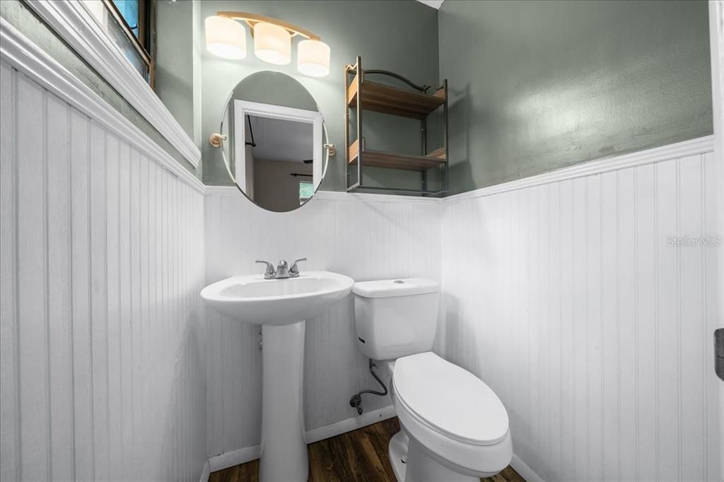 For Sale: $204,900 (3 beds, 1 baths, 1000 Square Feet)