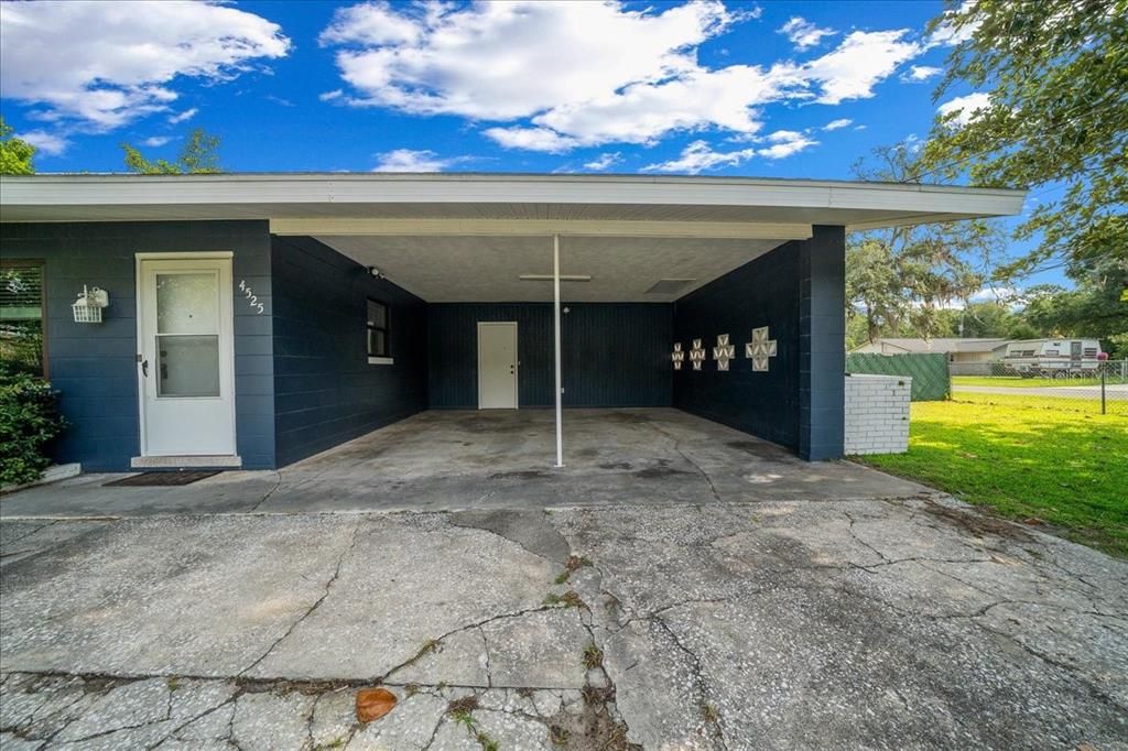 For Sale: $204,900 (3 beds, 1 baths, 1000 Square Feet)