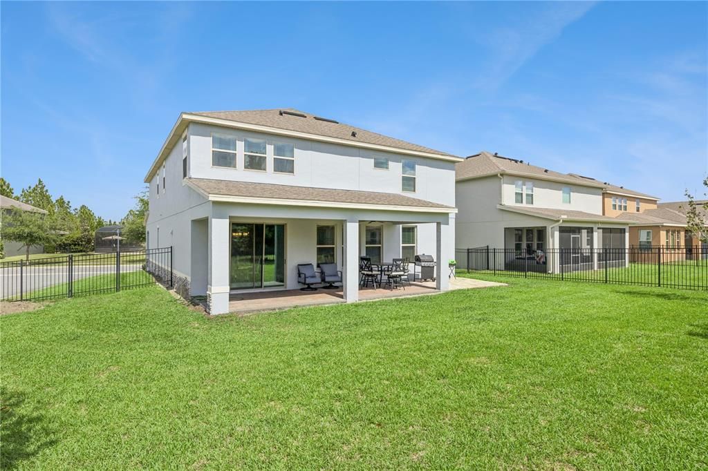 For Rent: $4,000 (5 beds, 3 baths, 3227 Square Feet)