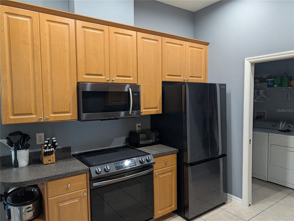 For Sale: $295,000 (2 beds, 2 baths, 1310 Square Feet)