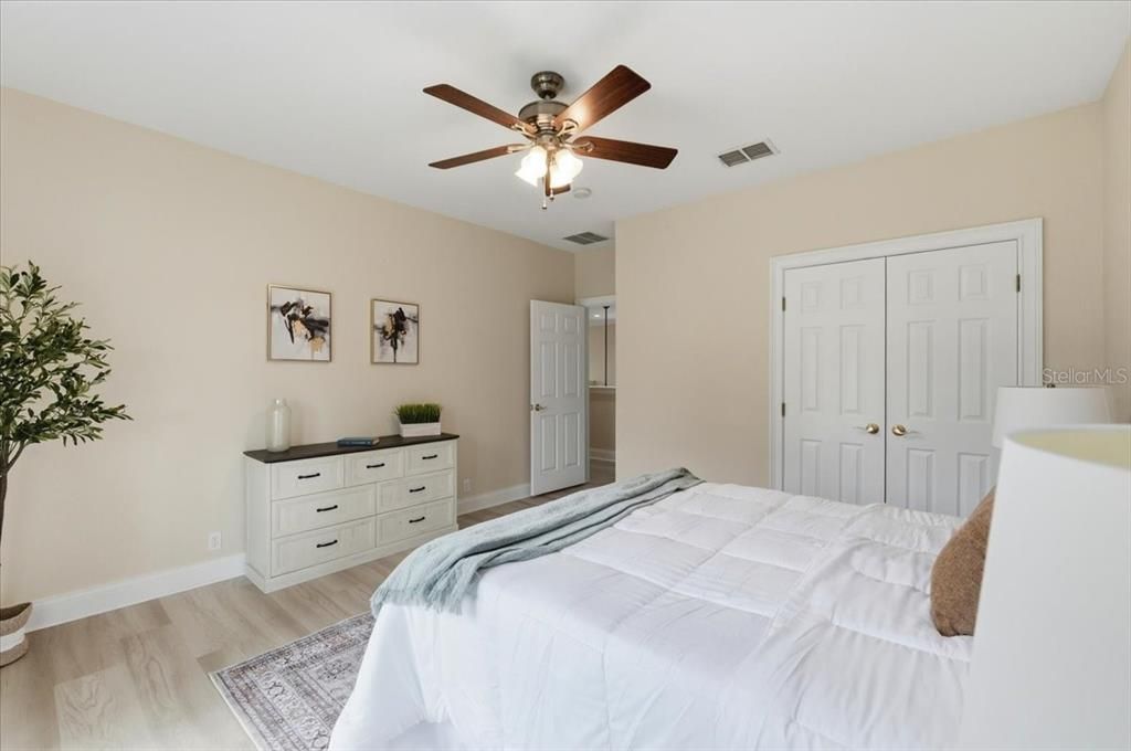 For Sale: $775,000 (5 beds, 3 baths, 3375 Square Feet)
