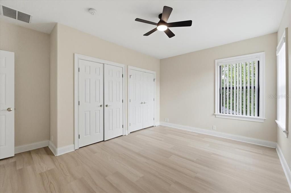 For Sale: $775,000 (5 beds, 3 baths, 3375 Square Feet)