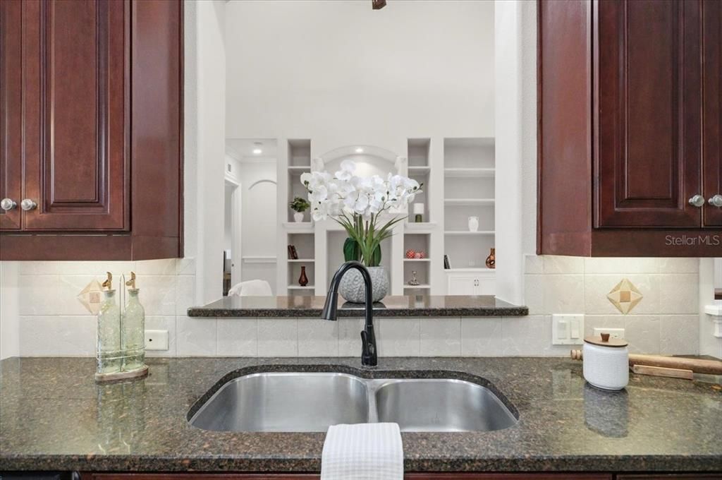 For Sale: $775,000 (5 beds, 3 baths, 3375 Square Feet)