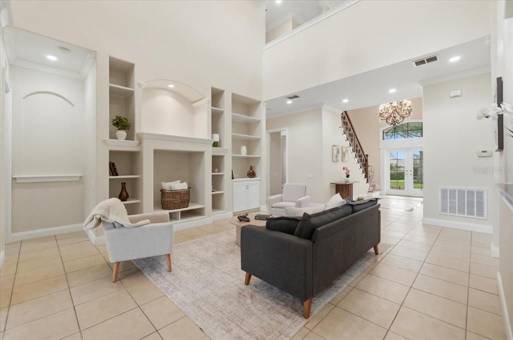 For Sale: $775,000 (5 beds, 3 baths, 3375 Square Feet)