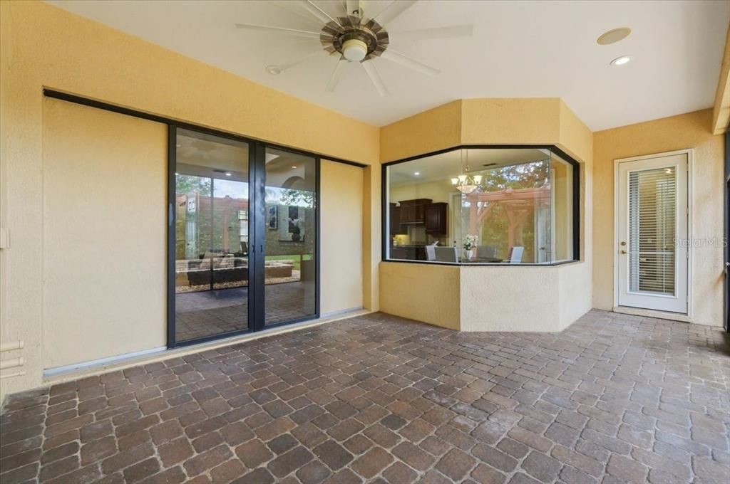 For Sale: $775,000 (5 beds, 3 baths, 3375 Square Feet)