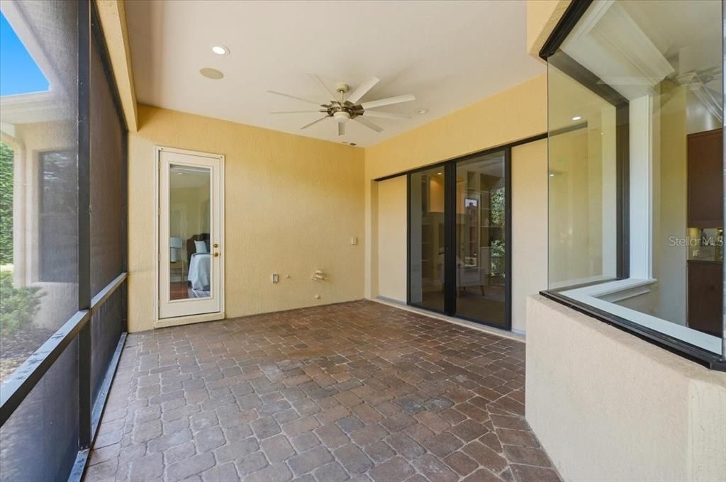 For Sale: $775,000 (5 beds, 3 baths, 3375 Square Feet)