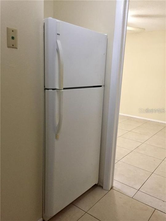 For Rent: $1,099 (1 beds, 1 baths, 920 Square Feet)