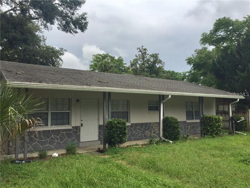 For Rent: $1,099 (1 beds, 1 baths, 920 Square Feet)