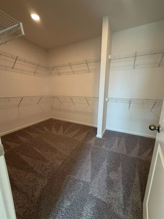 For Rent: $3,300 (4 beds, 3 baths, 3556 Square Feet)