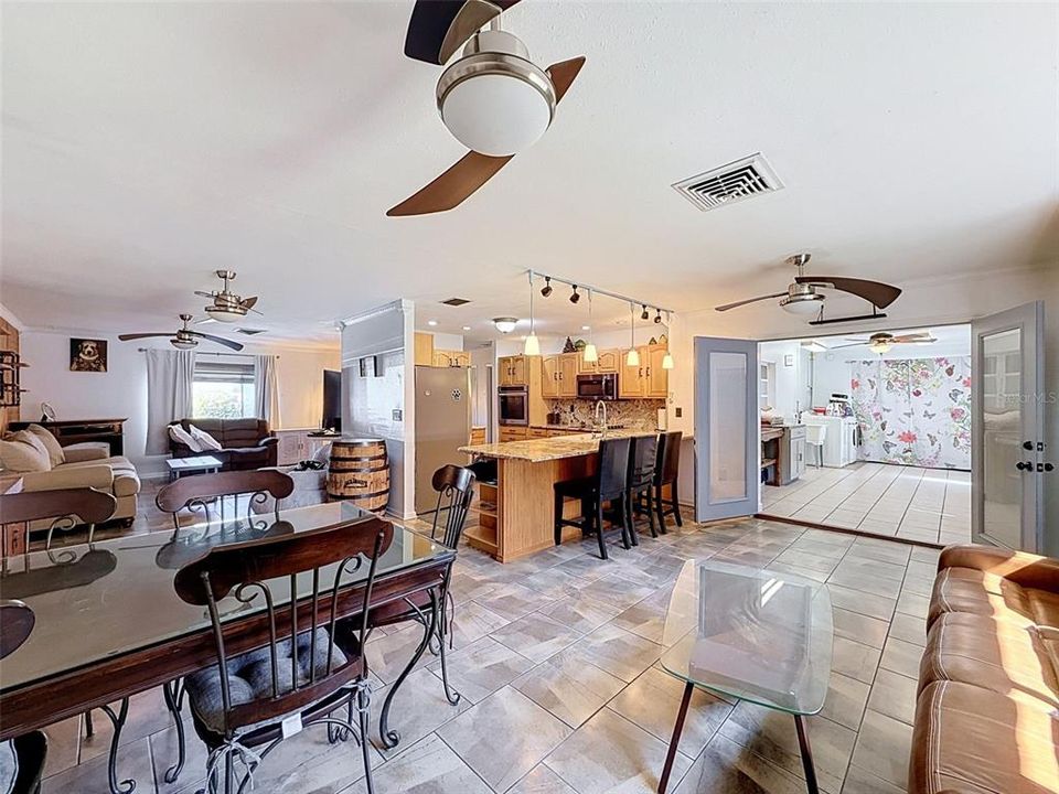 For Sale: $495,000 (3 beds, 2 baths, 1818 Square Feet)