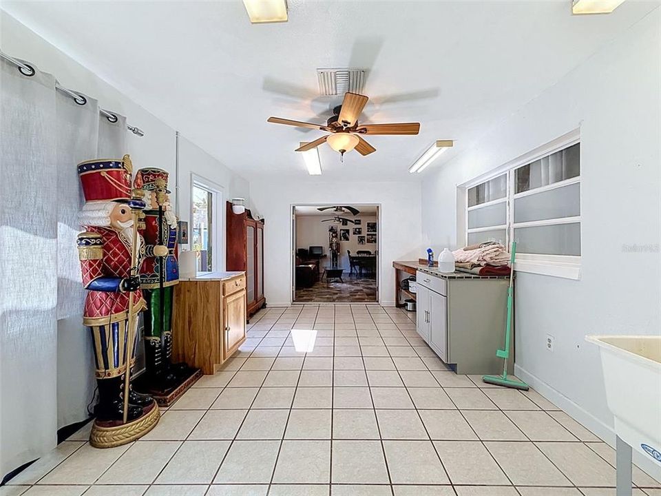 For Sale: $495,000 (3 beds, 2 baths, 1818 Square Feet)