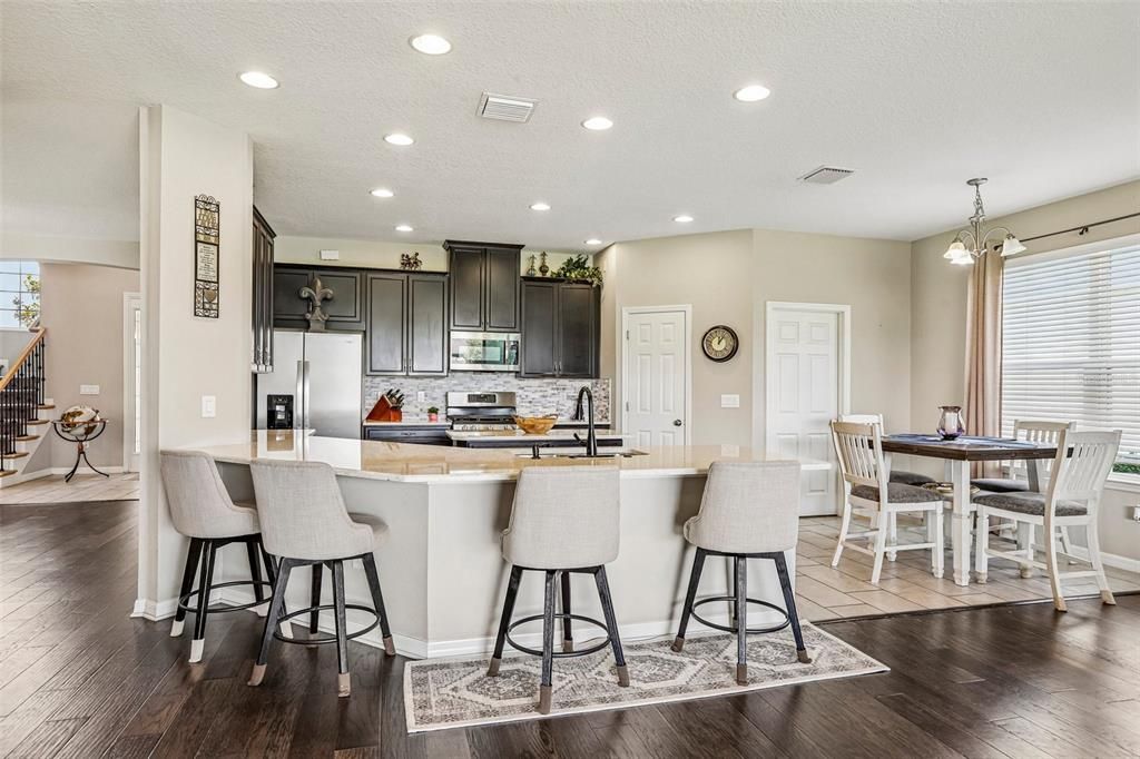 For Sale: $624,900 (4 beds, 3 baths, 2892 Square Feet)