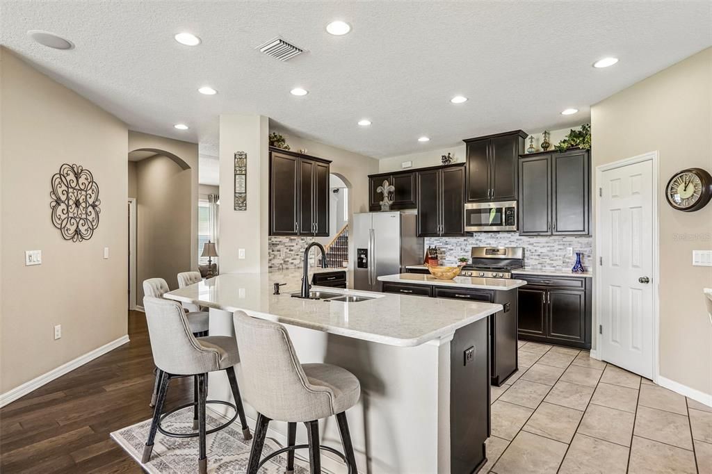 For Sale: $624,900 (4 beds, 3 baths, 2892 Square Feet)