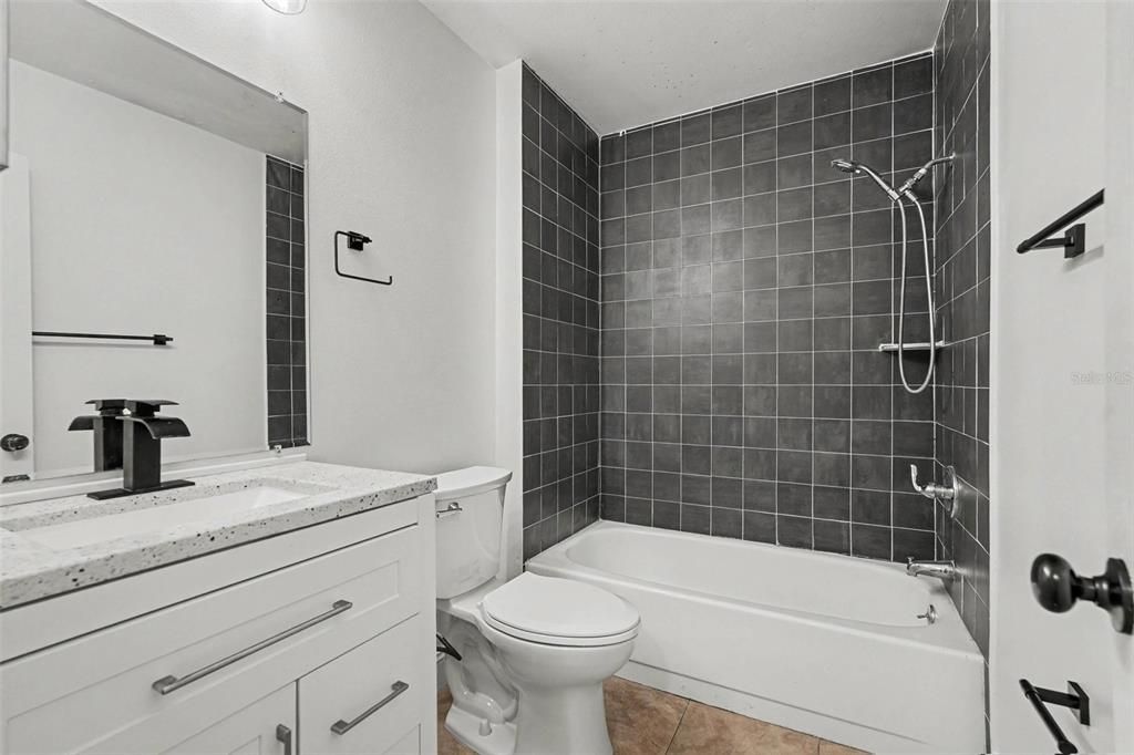 For Rent: $1,550 (2 beds, 2 baths, 952 Square Feet)