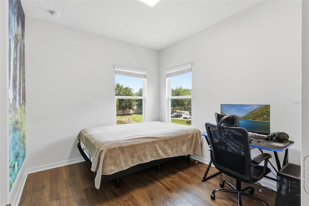 For Sale: $375,000 (3 beds, 2 baths, 1472 Square Feet)