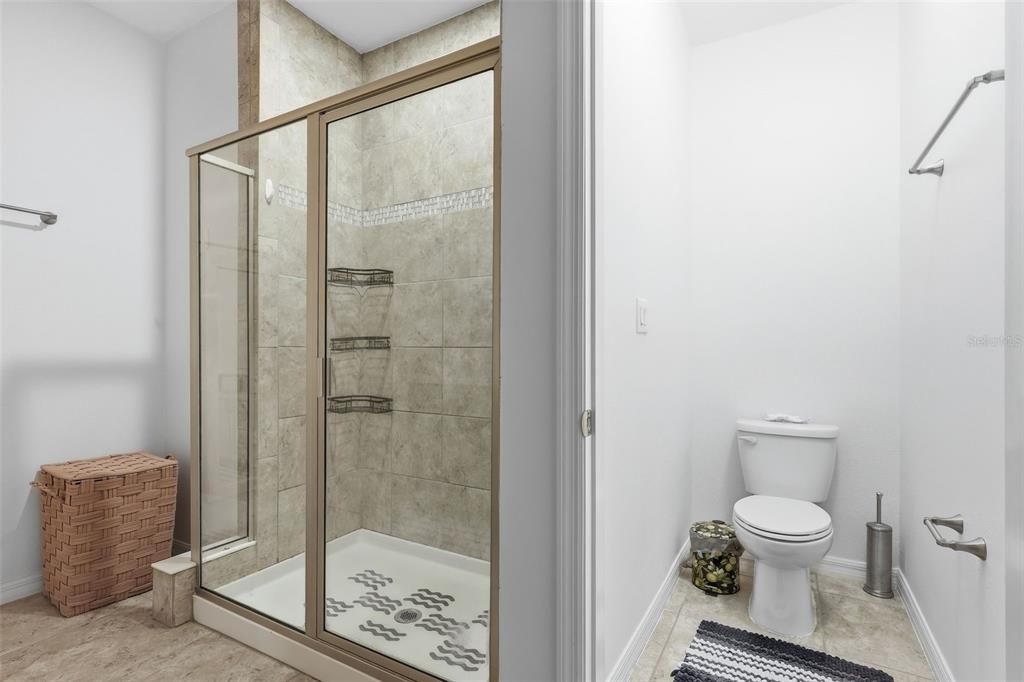 For Sale: $375,000 (3 beds, 2 baths, 1472 Square Feet)
