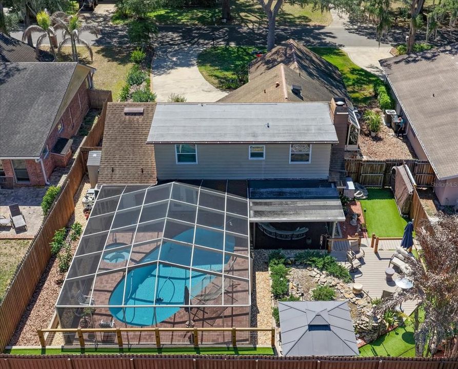 En Venta: $525,000 (4 camas, 2 baños, 2005 Pies cuadrados)