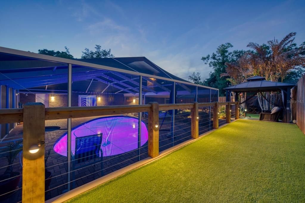 En Venta: $525,000 (4 camas, 2 baños, 2005 Pies cuadrados)