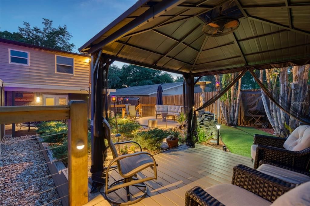 En Venta: $525,000 (4 camas, 2 baños, 2005 Pies cuadrados)