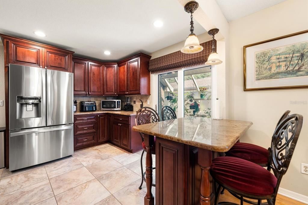 En Venta: $525,000 (4 camas, 2 baños, 2005 Pies cuadrados)