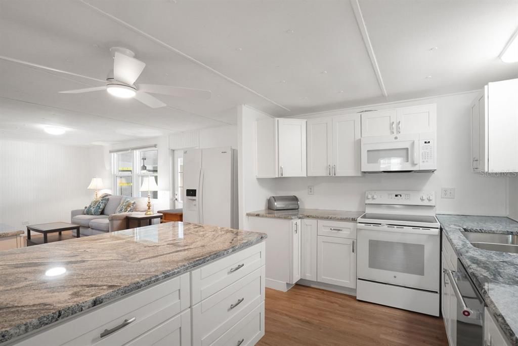 For Sale: $220,000 (3 beds, 2 baths, 1338 Square Feet)