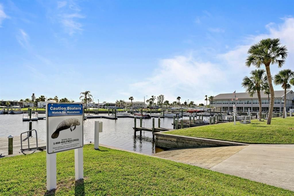 For Sale: $220,000 (3 beds, 2 baths, 1338 Square Feet)