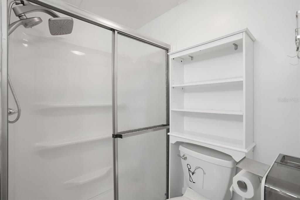 For Sale: $220,000 (3 beds, 2 baths, 1338 Square Feet)